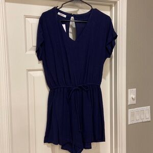 Jenny Boston boutique Size Medium Navy Romper new with tag